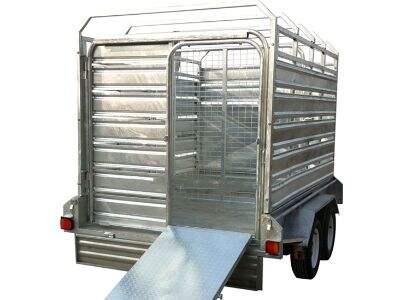 Advantages of owning a cattle trailer for farmers