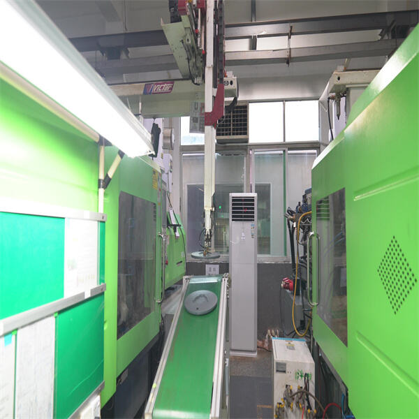 Quality and Service of Injection Moulder