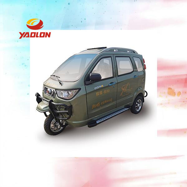 Jamoatli 200cc uch tekerachli velosiped bilan chiziqcha yoqlarni boshqarishni oʻrganing