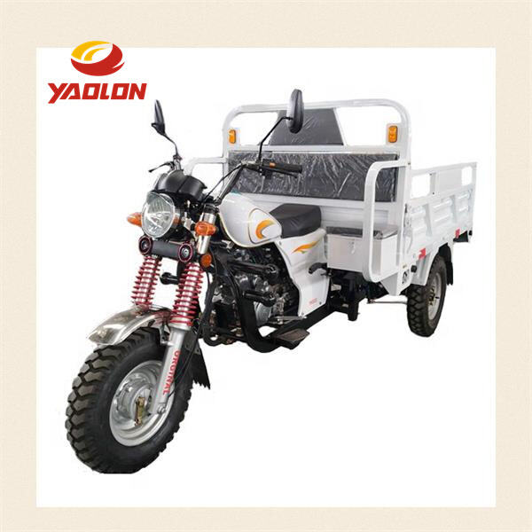 The versatility of a gasoline tricycle for personal and commercial use