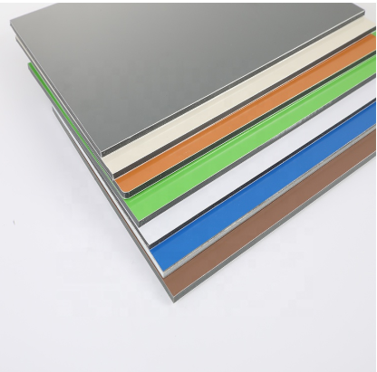 Panneaux composites en aluminium de revêtement de Pe multicolore décoratif de mur de matériau de construction de 3mm Chine 4x8 détails de 3mm