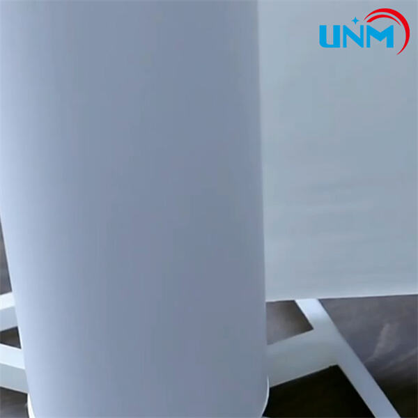 Pourquoi le tissu PTFE est plus adapté - Endurance et fiabilité pour un environnement commercial