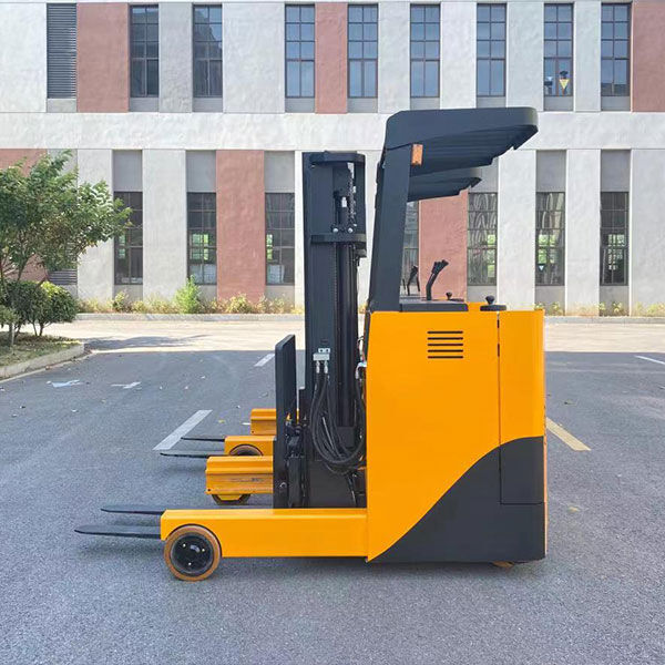 Safety Top Features of The Fully Electric Stacker