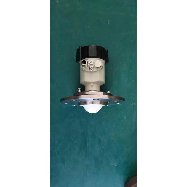 Advantages of using radar type level transmitters in industrial applications