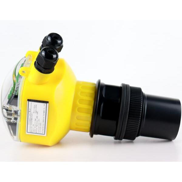 Optimisez vos opérations avec des transmetteurs de niveau de liquide ultrasoniques