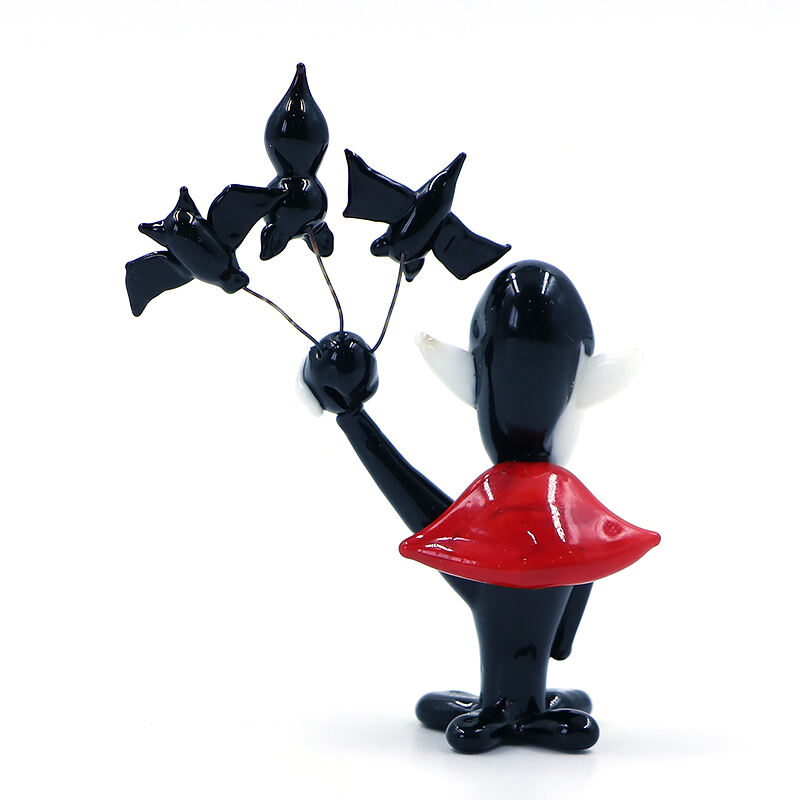 Festival Gift Halloween Glass Vampire Figurine Ornament For Decoration manufacture