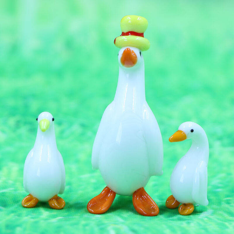 High Quality Creative Glass  Animal Figurine Mom  Baby Duck Desktop Accessories Collection manufacture