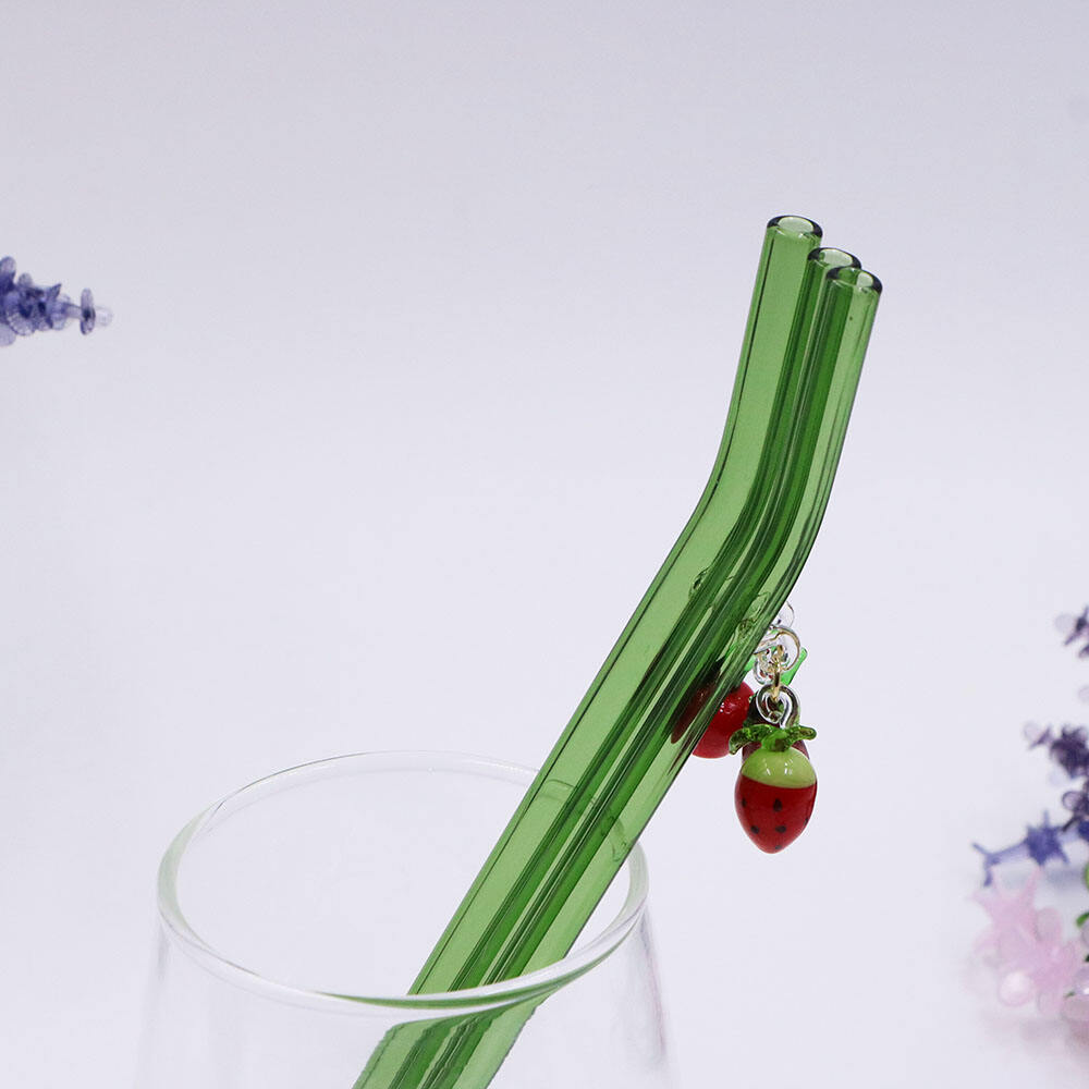 New Arrival Customize Eco Friendly Reusable Borosilicate Clear Bent Glass Drinking Straw With pendants supplier