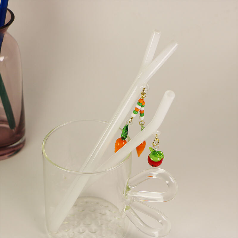 Eco Friendly Reusable Borosilicate Pink Glass Straw With Charm reusable glass straw supplier