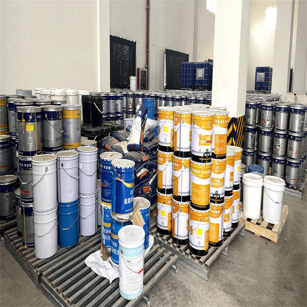 Peinture routière à base de solvant pour des solutions économiques de marquage routier