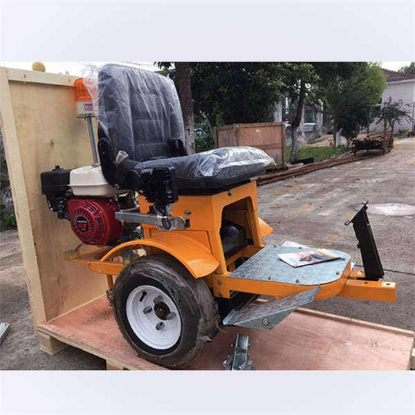 Easy-to-use cold paint road marking machine