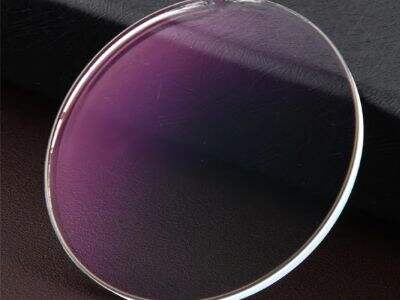 What is photochromic lenses
