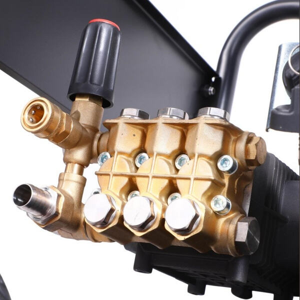 Economisește timp și bani cu tehnologia de spălare cu jet diesel