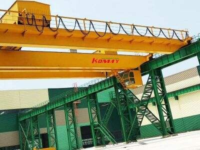 What is a overhead crane