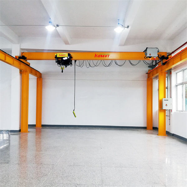 The Benefits of Overhead Cranes in Heavy Industries