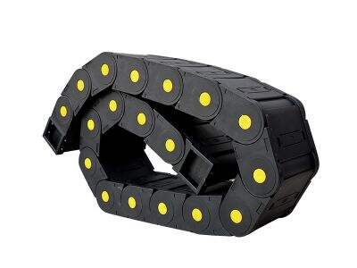 Comment une chaîne porte-câble améliore la protection des câbles dans les machines CNC