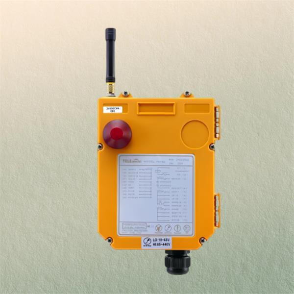 التكيّف مع سيناريوهات العمل المختلفة باستخدام جهاز التحكم عن بعد للرافعة المعلقة