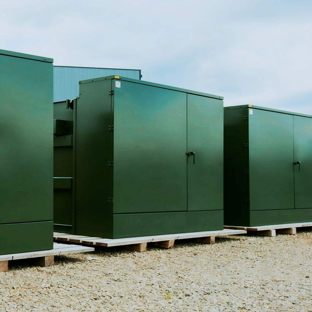 Servicio y Comparación de Calidad de los Transformadores Montados en Base