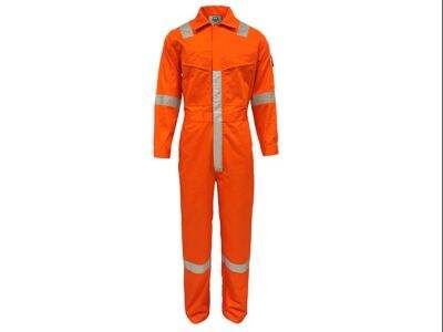 The Only Answer to Workplace Fires: Fire Retardant Workwear