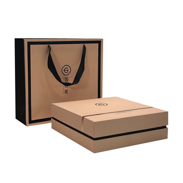Versatile Clothing Packaging Bags