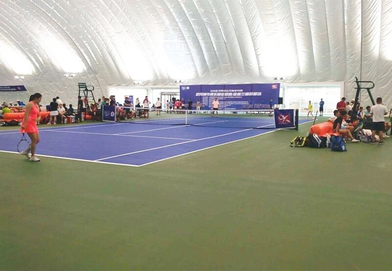 Double Layers of PVDF Inflatable Tennis Court Air Supported Dome Structure for Four Seasons manufacture