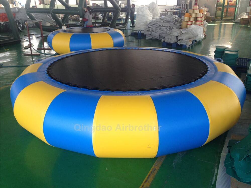 Inflatable Water Trampoline08.jpg