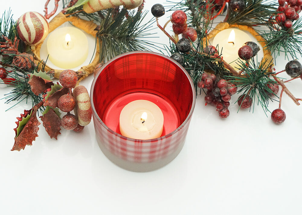 Harderson 4oz -5oz Christmas Plaid Votive Candle Holder supplier