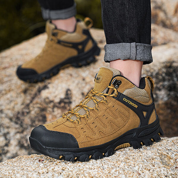 4. Safety Features in Men's Walking Boots