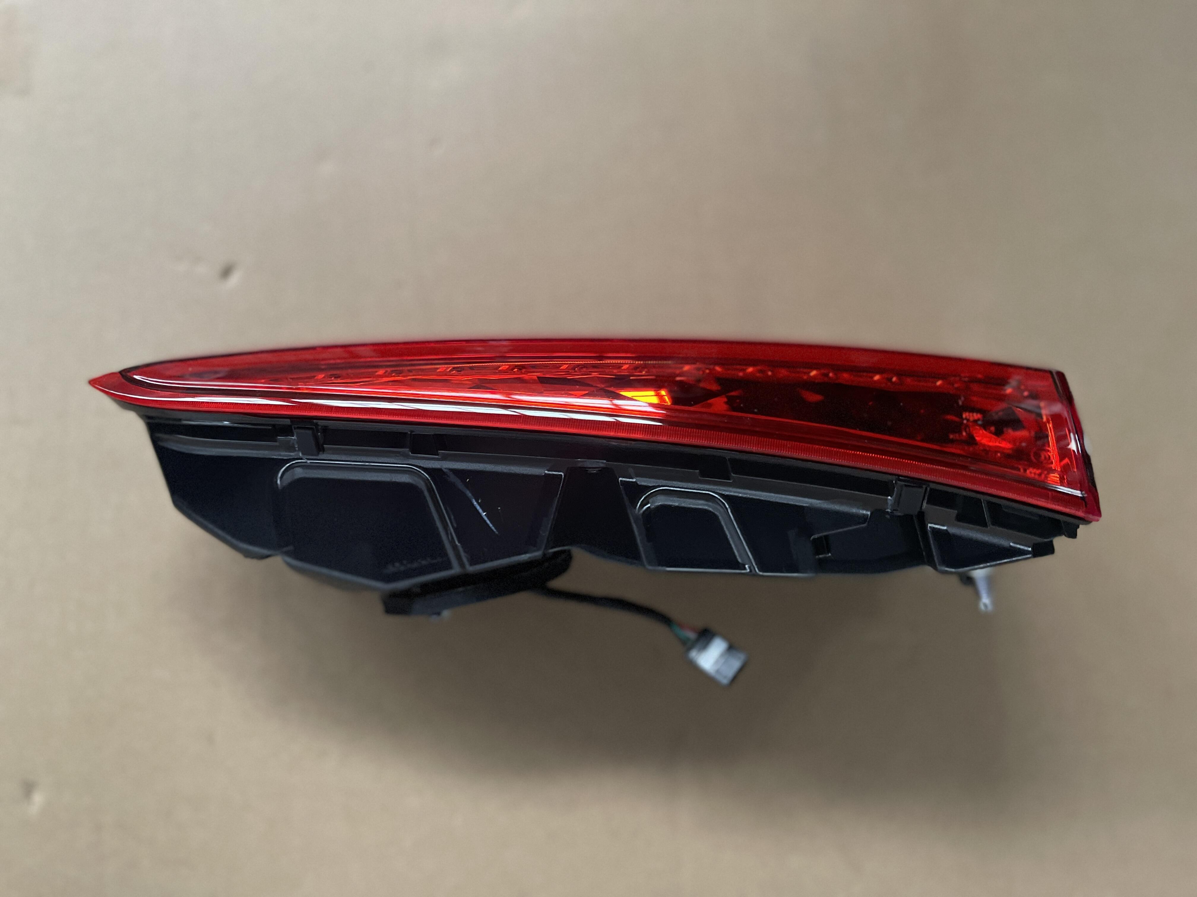 #4133102XST01A High brightness Original Offical Genuine Auto Body Parts GWM HAVAL Car Left Combination Rear Light Assy(TAILGATE) factory