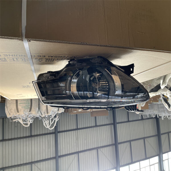 Авто жарықтары автоматтык турдуу жана сыяктуу болот