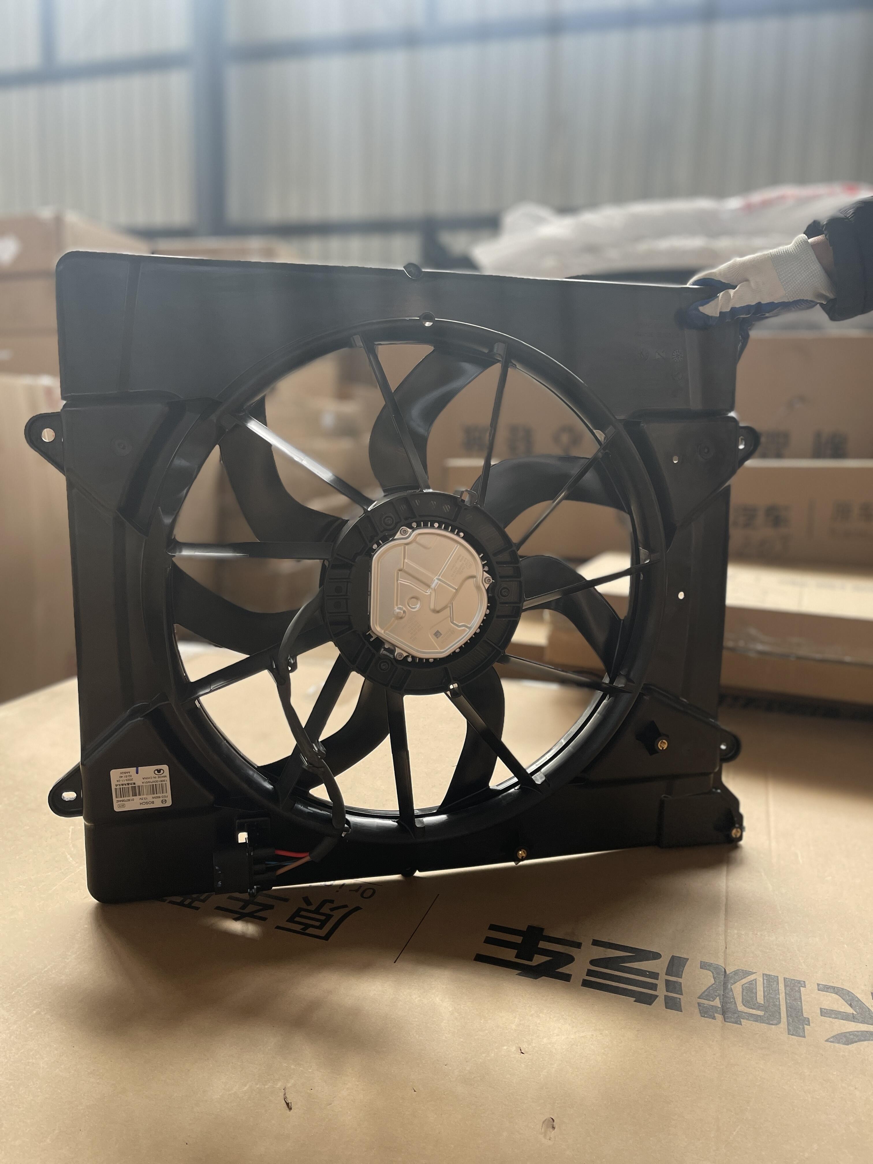 #1308100XPW01A Low Energy Consumption Original Official Genuine Auto Body Parts GWM HAVAL Car Radiator Fan Assembly manufacture