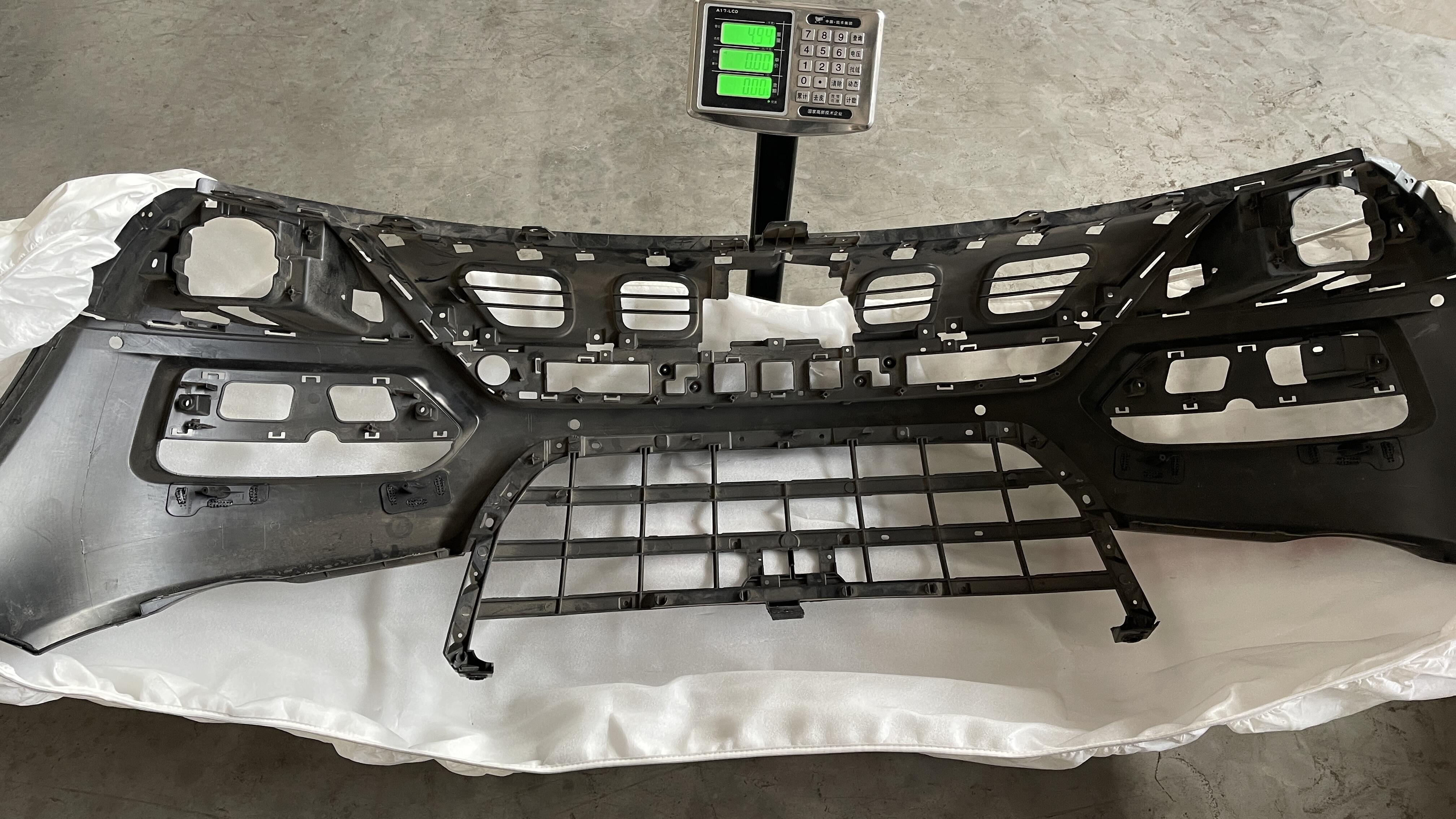 #2803110XKW09B Lightweight Original Offical Genuine Auto Body Parts GWM HAVAL Car Front Bumper Body Welding Assembly manufacture