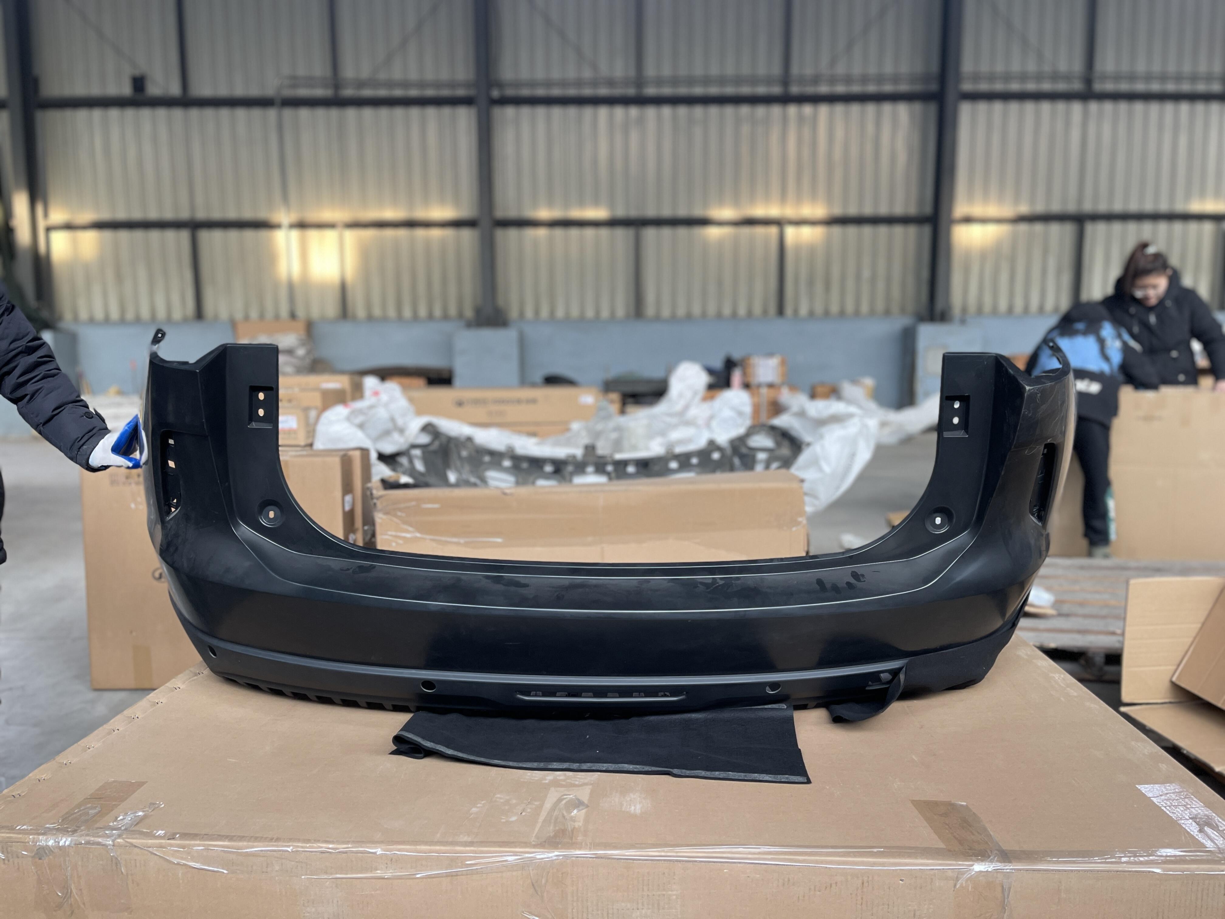 #2804108XKN01A Lightweight Original Offical Genuine Auto Body Parts GWM HAVAL Car Rear Bumper Welding Assembly supplier