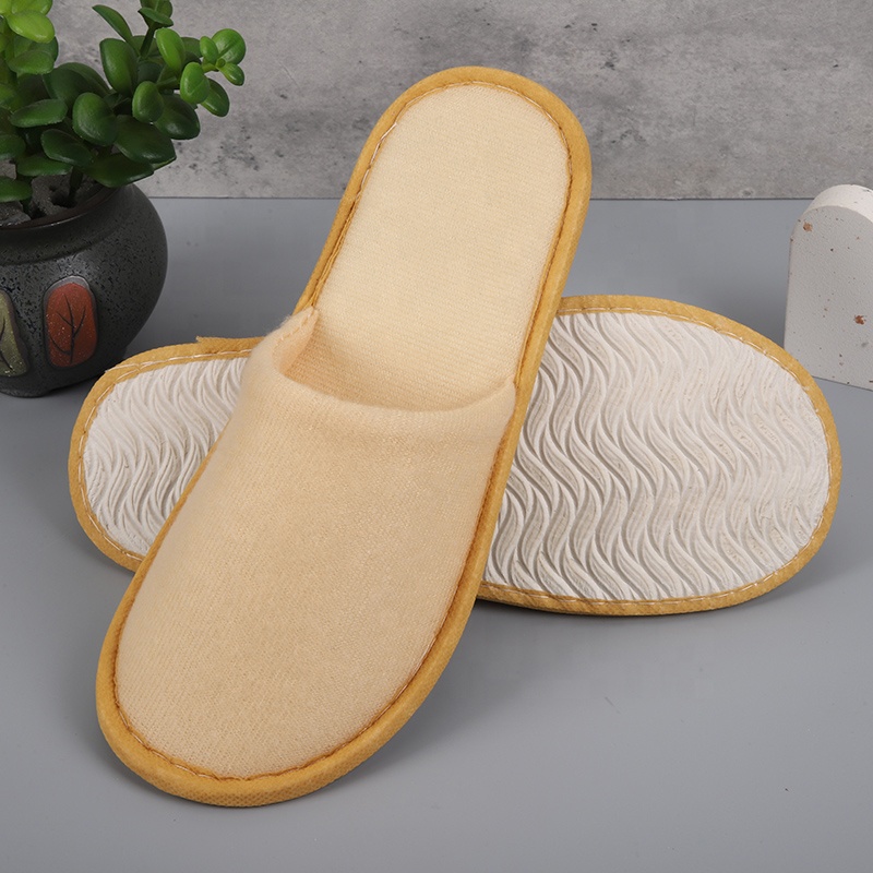 Custom Logo Sewing Label Luxury Disposable Comfortable Soft Spa Indoor Slipper Hotel supplier