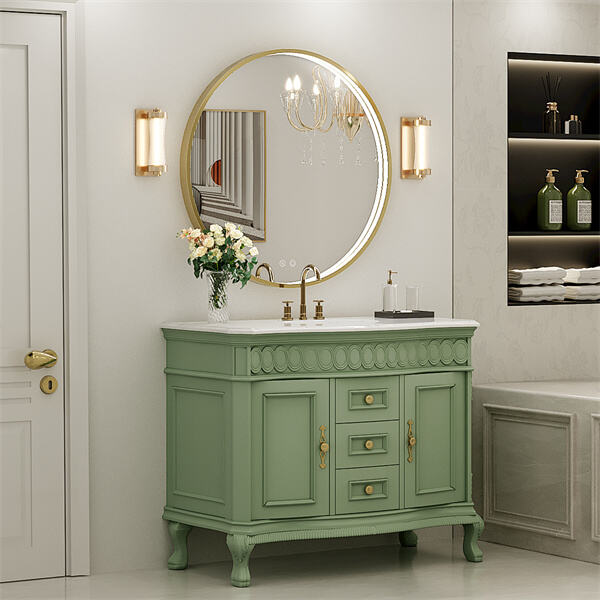 Use of the large round lighted mirror