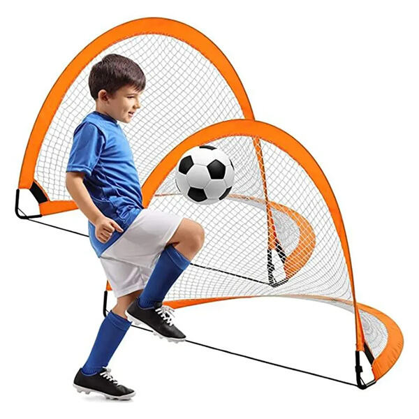 Easy to assemble and portable youth football goal