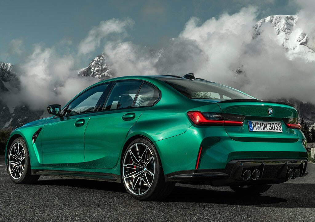 2021-yeni-kasa-bmw-m3-sedan-competition-g80-2