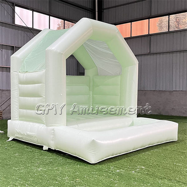 Safety Features of Commercial Bouncy Castle: