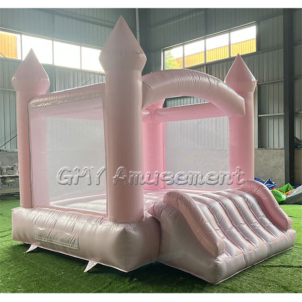 Using the 10x10 Bounce House