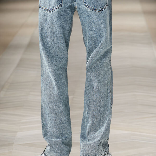 Beskyttelsesforanstaltninger ved brug af mænds distressed jeans