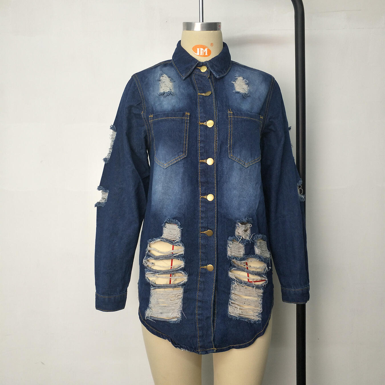 Hot Selling Ladies Denim Jacket Women Coat Casual Ripped Holes Women Jean Jackets Women's Jeans Blouse supplier
