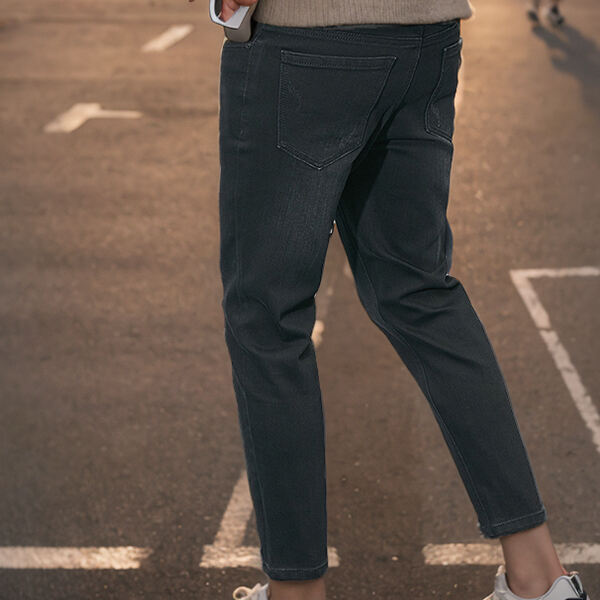 Sikkerheden ved mørke slanke jeans