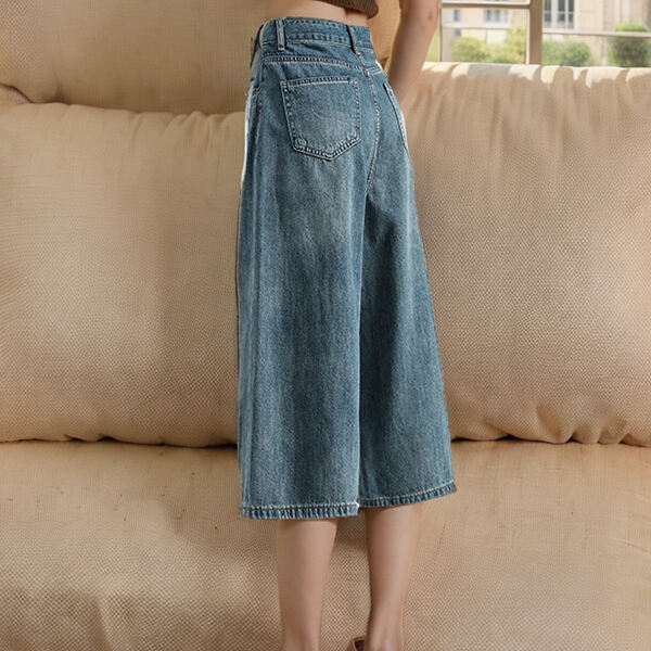 Safety and Use of Denim Capris for Women