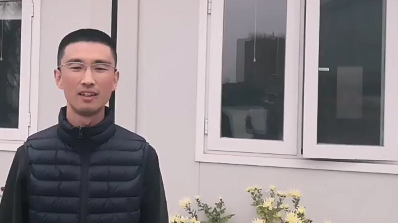 House introducing-harry zhang