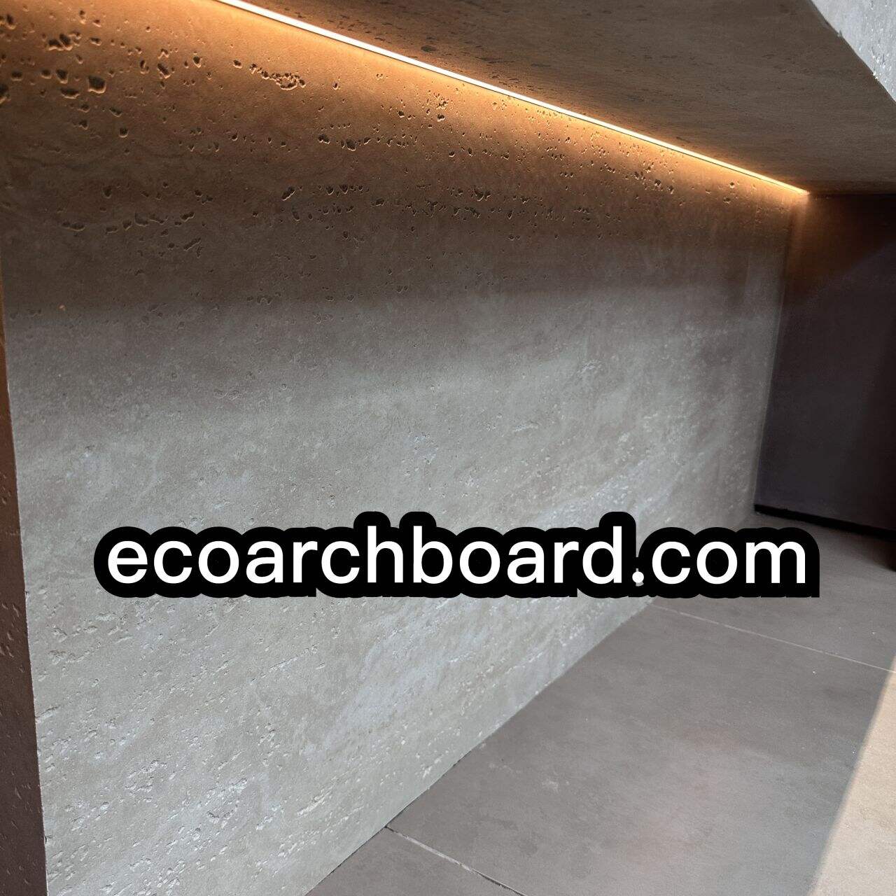 Cómo incorporar baldosas de travertino turco en espacios exteriores