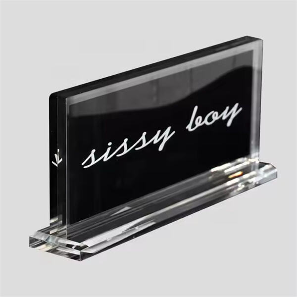 Upgrade your office du00e9cor with a custom plexiglass logo sign