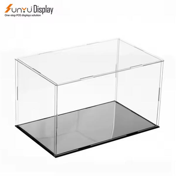 Elevate your decorative pieces with a clear square acrylic stand.