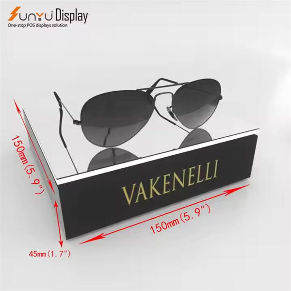 Our eyewear display stands help you keep your glasses in order