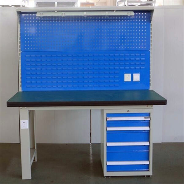 Working Safely and Efficiently with Anti-Static Tables in Your Business