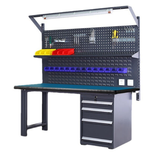 How Anti-Static Tables Benefit Your Workplace